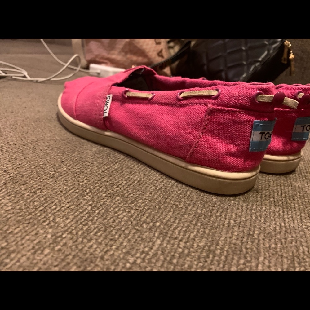 Toms